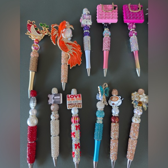 Pen Lot - Picture 1 of 3